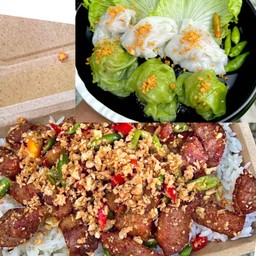 ข้าวหมูสามชั้นคั่วพริกเกลือ+ข้าวเกรียบปากหม้อ