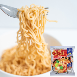 เส้นมาม่าลวก