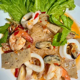 [อร่อยซ่ากับโค้ก] ยำวุ้นเส้นรวมมิตร นุ่มนิ่ม +  โค้ก ออริจินัล (กระป๋อง)