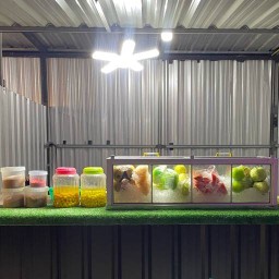 ผลไม้สดพร้อมทาน @ตลาดฟิน