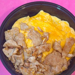 ข้าวไข่ข้นหมูกระเทียม