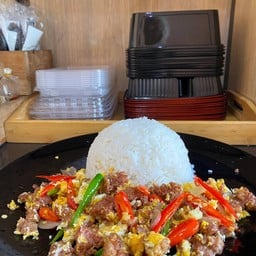 ณติน กะเพราพริกแห้ง ฮาลาล