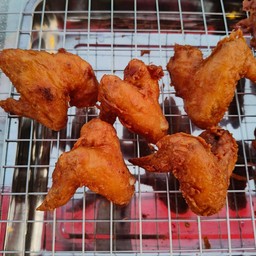 ปีกไก่ทอด