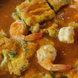 แกงส้มชะอมไข่+กุ้ง