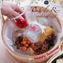 Cafe La Rose ข้าวแช่ อาหารตามฤดูกาล อารีย์ ซอยพิบูลวัฒนา 10 หลังกระทรวงการคลัง