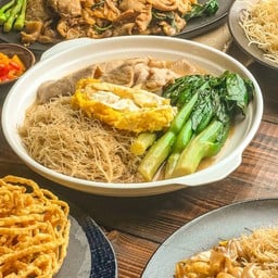 ราดหน้า คะน้าฮ่องกง