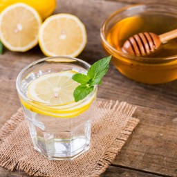 Sparkling Honey Lemonade