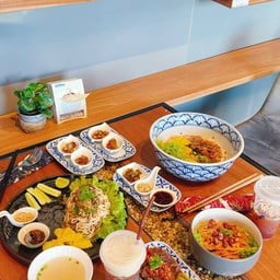 Green Zen Noodle House and Cafe