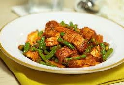 (กับข้าว)พริกแกงหมูกรอบ