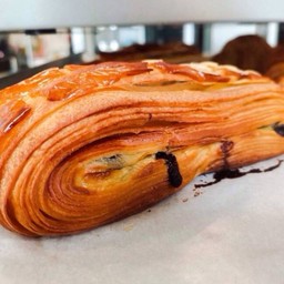 แปงสวิส เพรสทรี้ครีม Choc Chip