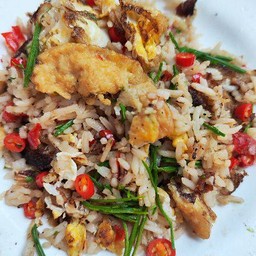 ข้าวผัดน้ำพริกกะปิ ชะอม