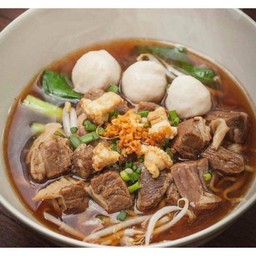 ก๋วยเตี๋ยวหมูน้ำตก น้ำใส