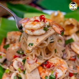 ยำเส้นเล็กรวมมิตร