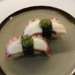 ซูชิหมึกทาโกะ