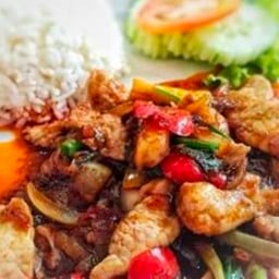 พริกเผาหมูราดข้าว