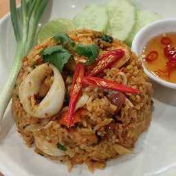 ข้าวผัดต้มยำ