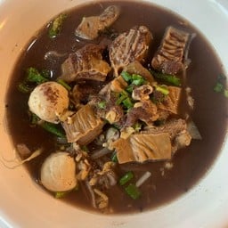ก๋วยเตี๋ยวหมูตุ๋น อรรถรสMBA