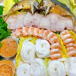 เซ็ท ปาร์ตี้รวมญาติ ชุดใหญ่ จัดหนัก จัดเต็ม แถมฟรี !! โค้ก 295 ml 1 ขวด