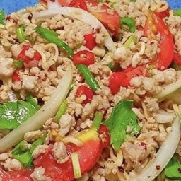 ยำมาม่าหมูสั่บ