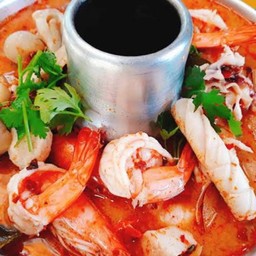 ต้มยำทะเล หม้อไฟ