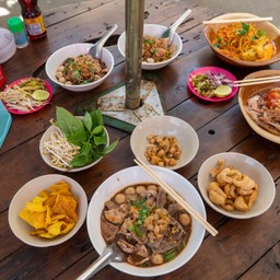 อร่อยซ่ากับโค๊ก The friendship set