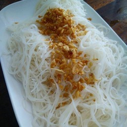 เส้นหมี่ขาว