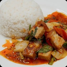 ข้าวหมูกรอบพริกเผา