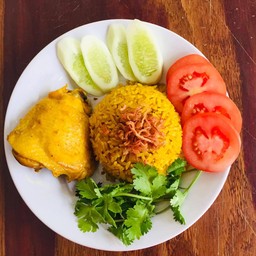 ข้าวหมกไก่และอาหารตามสั่ง ฮาลาล NAZEELEE(นาป่า)