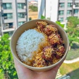 หมูก้อนทอดกระเทียม