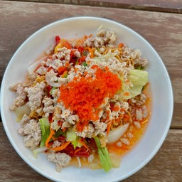 ยำมาม่าโคตรหมูสับ