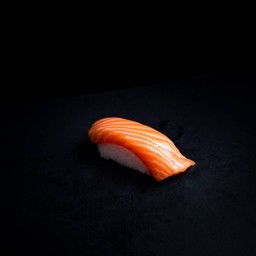 (10ชิ้นแถม1ชิ้น)ซูชิแซลมอน