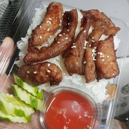 ข้าวหมูแดดเดียว
