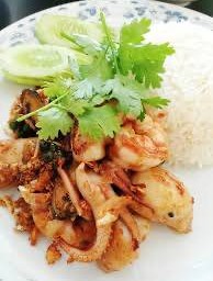 ทอดพริกไทยดำทะเลราดข้าว