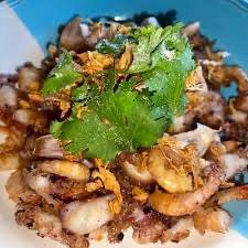 ทอดกระเทียม(กับข้าว)ทะเล