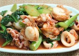 ผัดคะน้า(กับข้าว)ทะเล