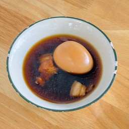 ไข่พะโล้หมูสามชั้น