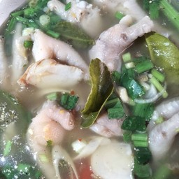 ต้มไก่ใบมะขามอ่อน