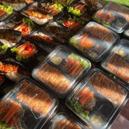 แม่แมวขายข้าว - ข้าวไก่เทอริยากิ ไก่กรอบ สปาเก็ตตี้ เบอร์เกอร์ สลัด
