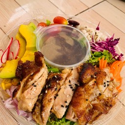 สลัดไก่ย่าง