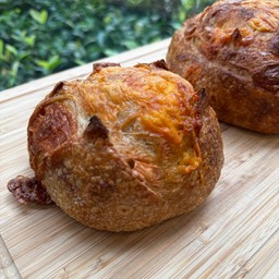 Mini Triple cheese sourdough 350g.