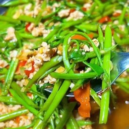 ผักบุ้งหมูสับ