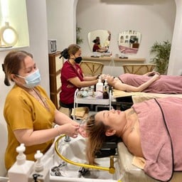 ดารา อโรม่า