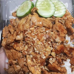 หมูกระเทียมพริกไทย