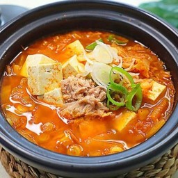 ทูน่ากิมจิจิเก