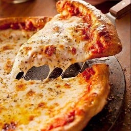 พิซซ่าหลังวัง. 89🍕🍕😋😋