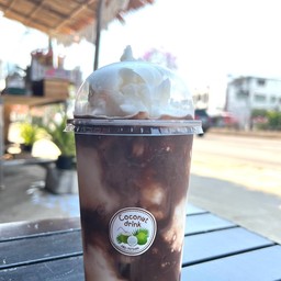 น้ำมะพร้าวปั่นนมสด(โกโก้)