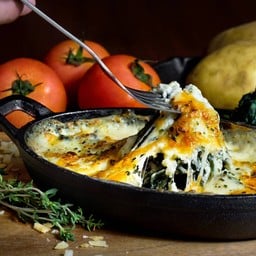 Spinach With Cheese (ผักโขมอบชีส)