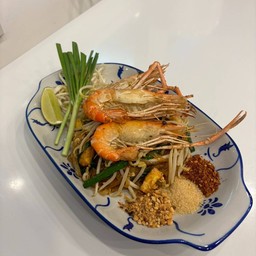 ผัดไทกุ้งแม่น้ำ