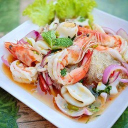 ยำรวมมิตรทะเล