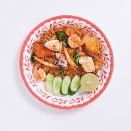 ข้าวราดผัดต้มยำหมูกรอบ